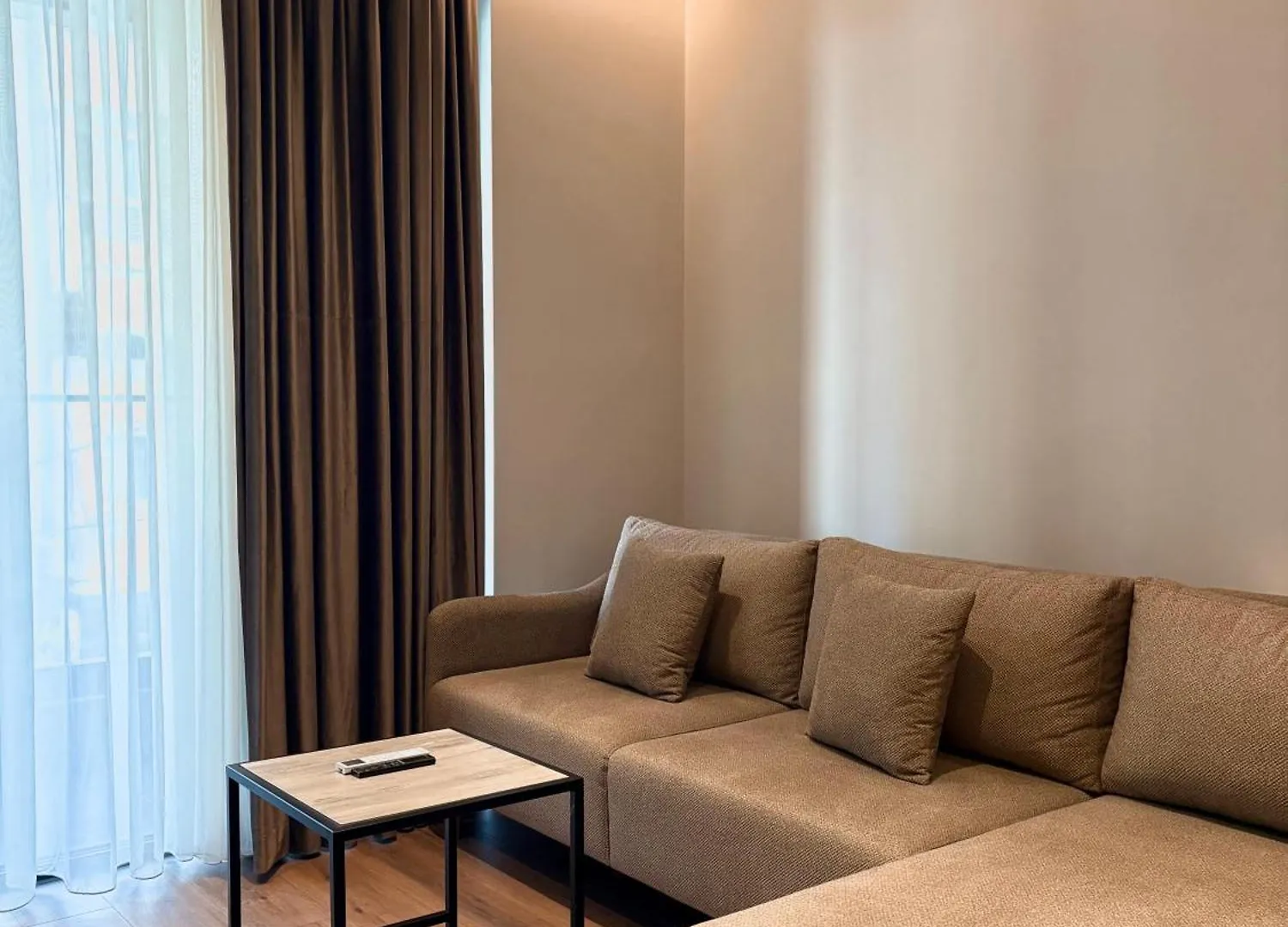 Blue Boutique Apartments 1 Tirana 0*,